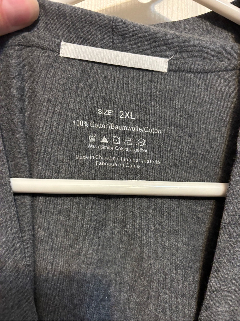 NEW Men’s Gray Bath Robe - Picture 2 of 5